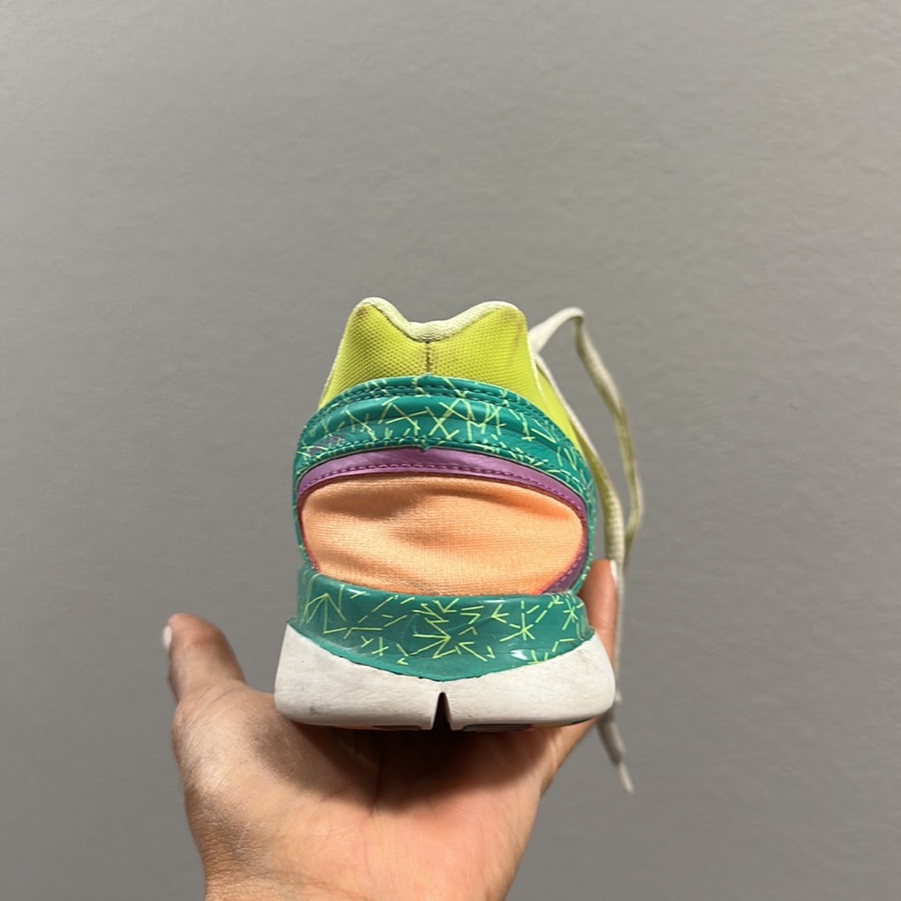 Nike Free fit 2. Size 6. Gently used - Picture 2 of 6